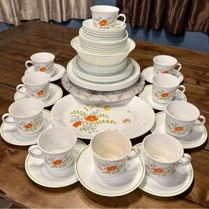 ‼️SOLD ‼️55pc VTG 70s 80s Corelle Corning Ware Spring Floral set